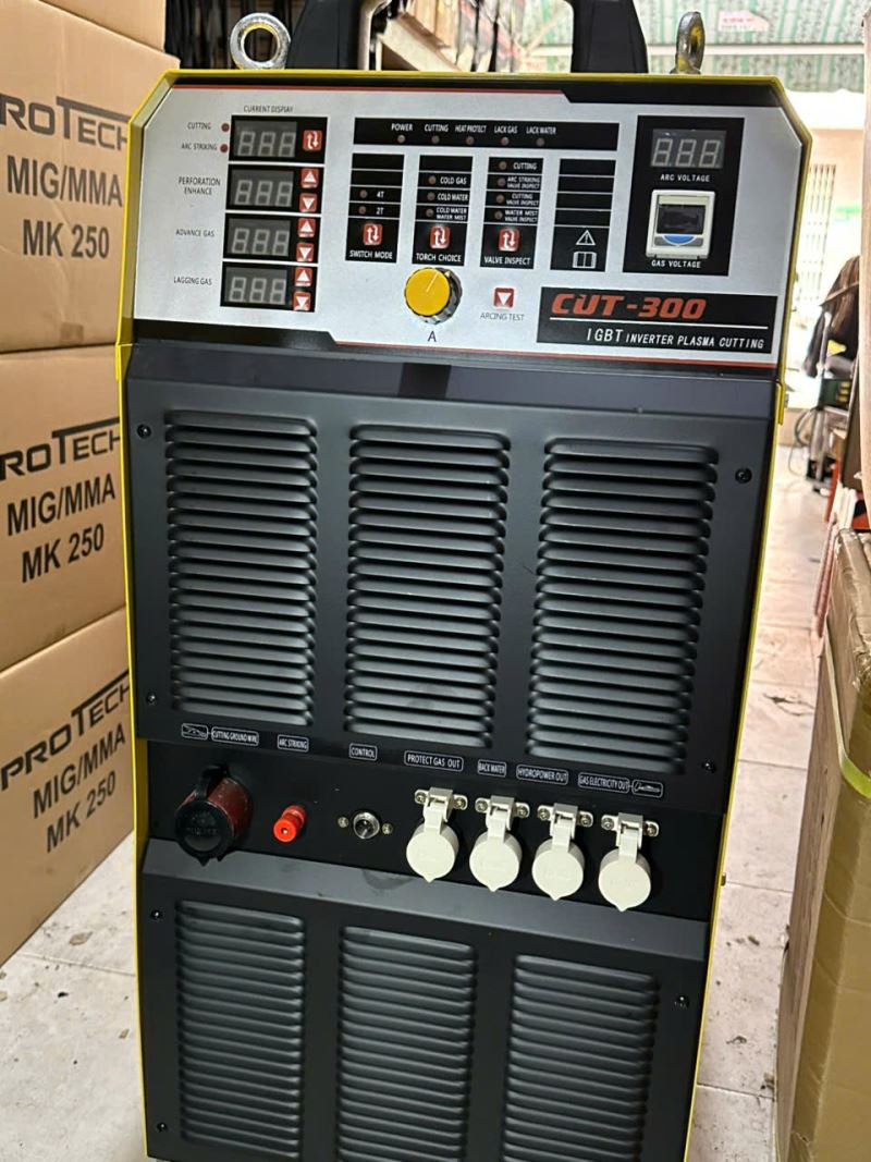 máy cắt plasma tại kho hàng thiên tân