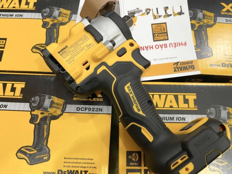 Máy bắt bu lông pin Dewalt hiệu suất cao