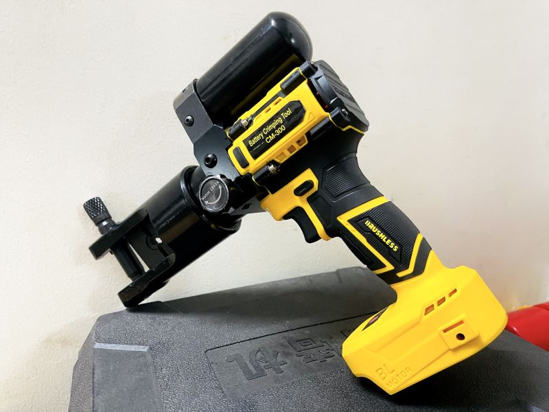 Máy ép cos thủy lực dùng pin mini CHANGYOU CM-300