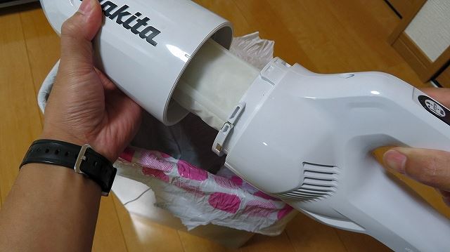 Máy hút bụi Makita CL106FDZW dùng pin 12V (solo)