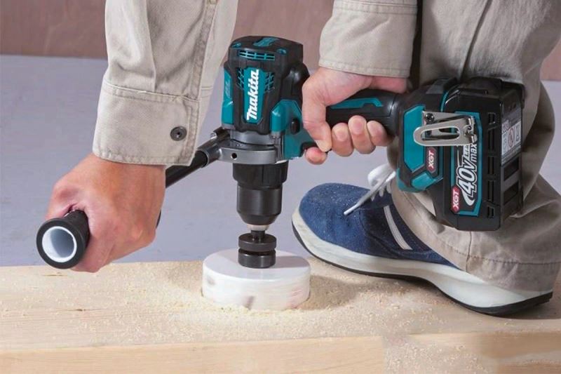 Máy khoan và vặn vít Makita DF001GM201 dùng pin (40V Max)