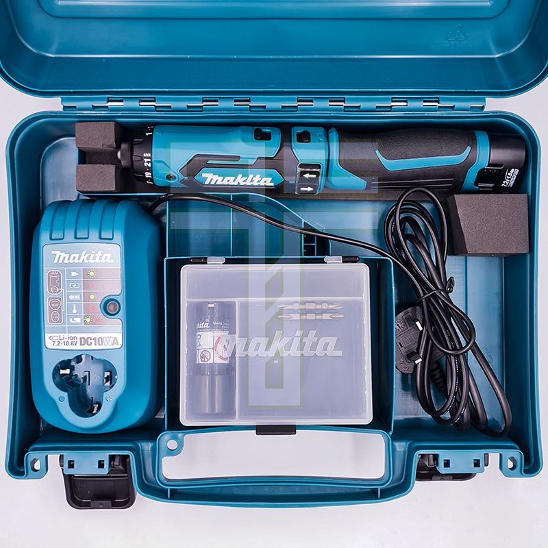 Máy khoan và vặn vít Makita DF012DZ dùng pin (7.2V)