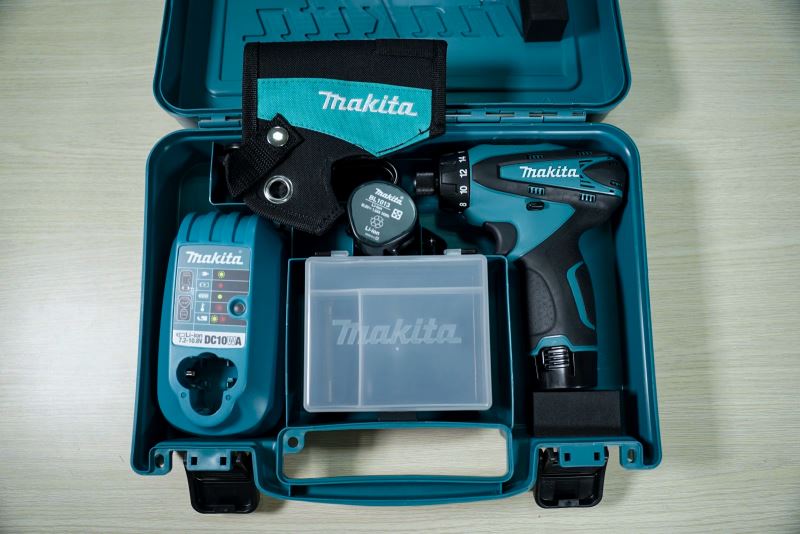 10.8V Máy khoan & vặn vít DF030DWE Makita