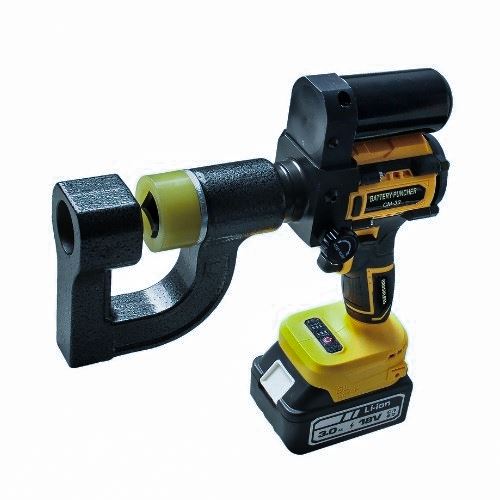 Máy đột lỗ tôn máng cáp thủy lực Changyou CM-32 dùng pin