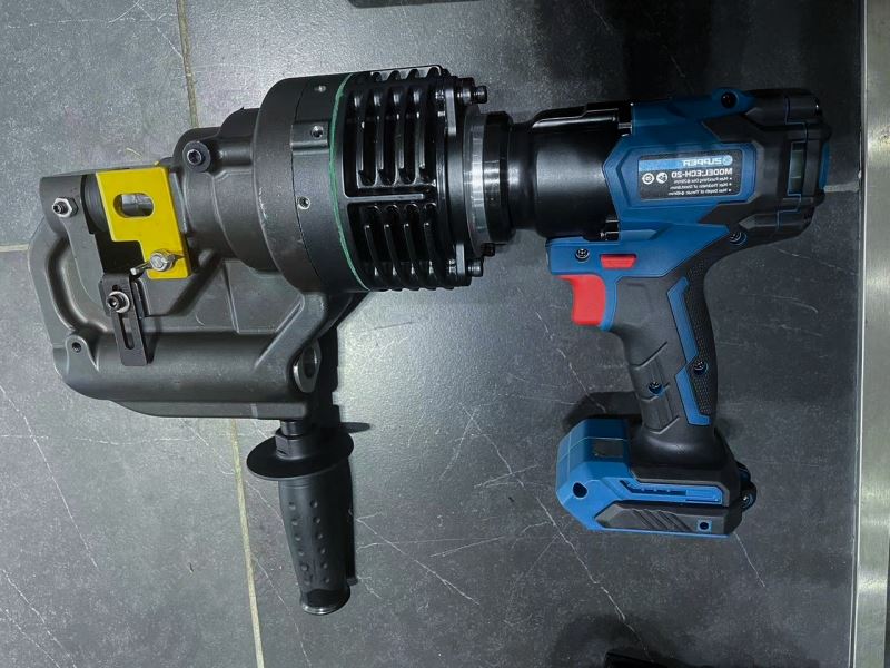Máy đột lỗ thủy lực Zupper ECH-20 dùng pin, Zupper ECH-20