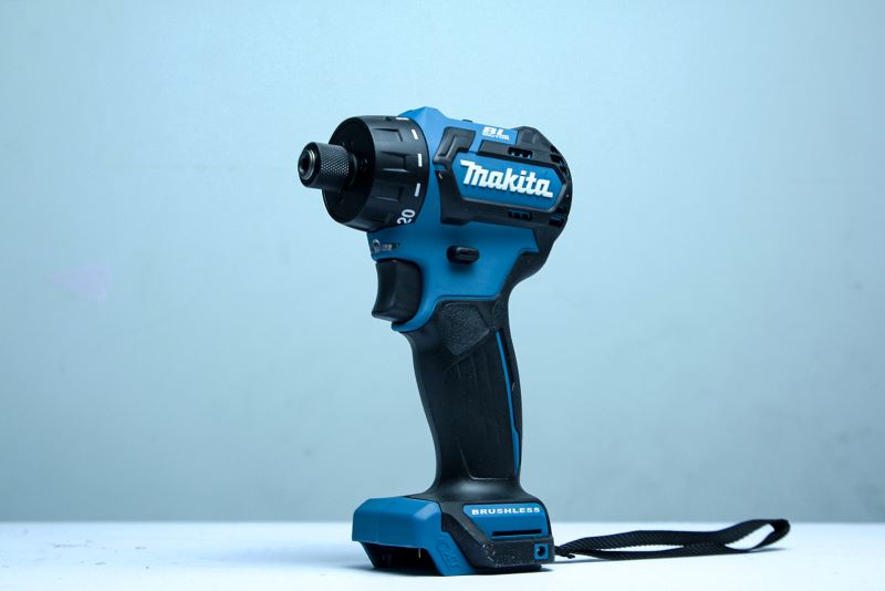 Máy khoan vặn vít Makita DF033DZ dùng pin ( solo )