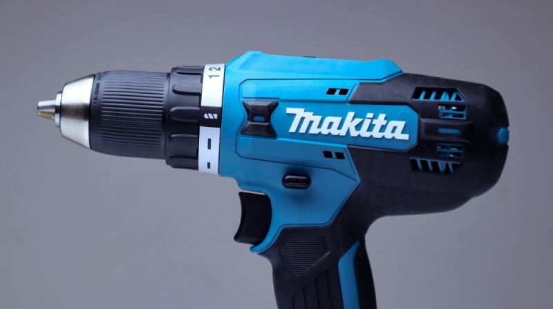 Máy khoan vặn vít Makita DF488DWAE dùng pin 18V