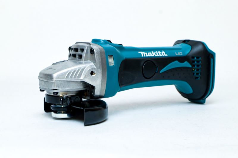 Máy mài góc Makita DGA402Z dùng pin 100mm 18V (solo) 