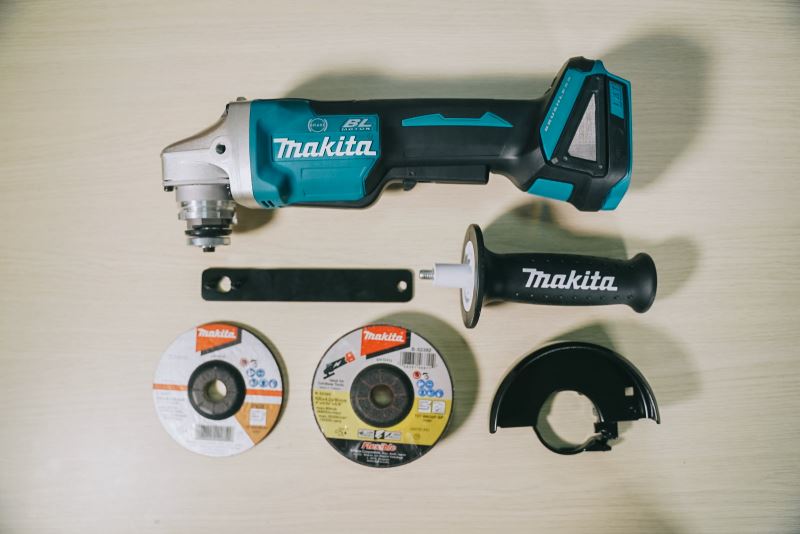 Máy mài góc Makita DGA408ZX1 dùng pin 18V (solo)