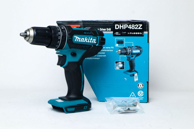 Máy khoan búa vặn vít Makita DHP482Z dùng pin 18V (solo)