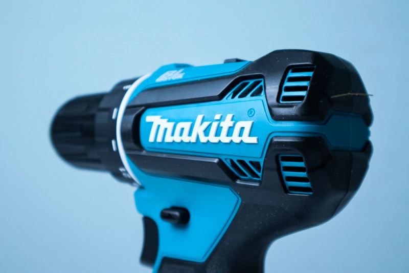Máy khoan động lực Makita DHP485SFE dùng Pin