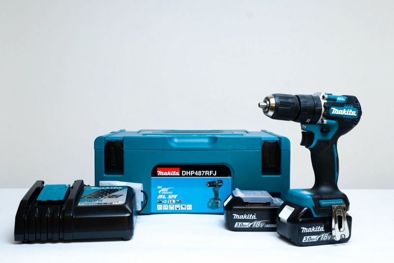 Máy khoan động lực Makita DHP487RFJ dùng Pin 18V