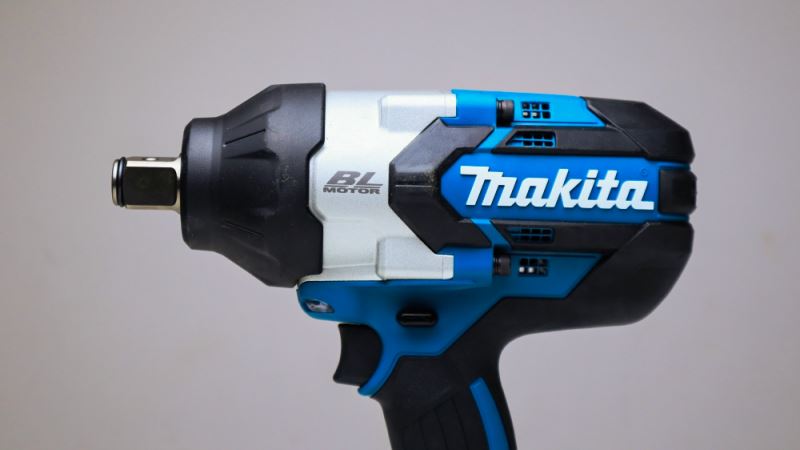 Máy siết bu lông Makita DTW1001Z dùng pin 18V (solo)