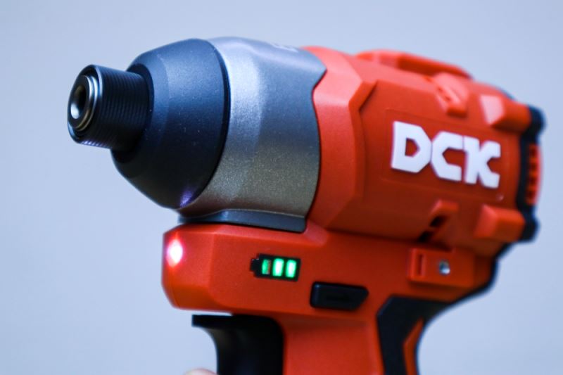 Máy vặn vít DCK KDPL04-8 dùng pin 12V (TYPE EK)