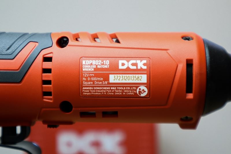 Máy siết bu lông góc DCK KDPB02-10 dùng pin Li-ion 12V (TYPE EK)