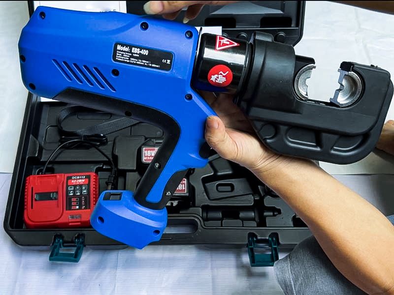 Máy bấm cos thủy lực chạy pin Changyou EBS-400