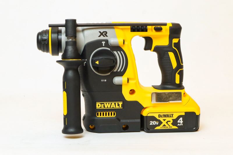 Máy khoan búa Dewalt DCH273BM2 dùng pin 20V