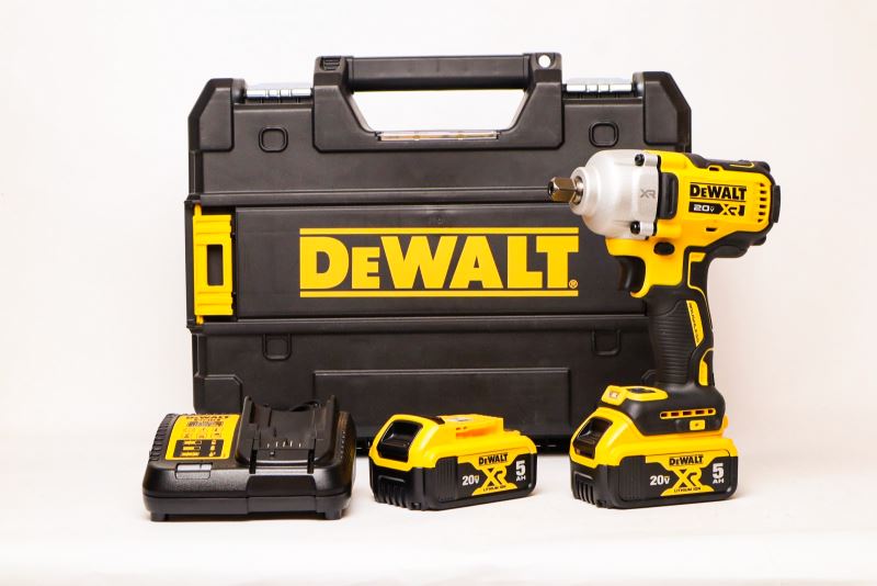 Máy siết bu lông DeWalt DCF892P2 dùng pin 20V