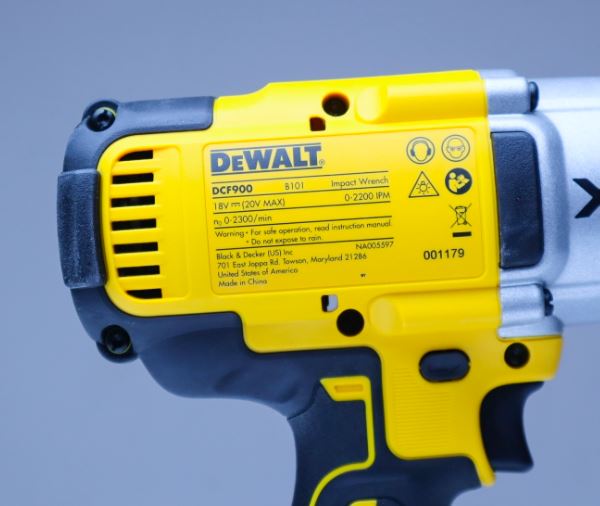 Ưu điểm nổi bật của máy siết bu lông Dewalt DCF900P2