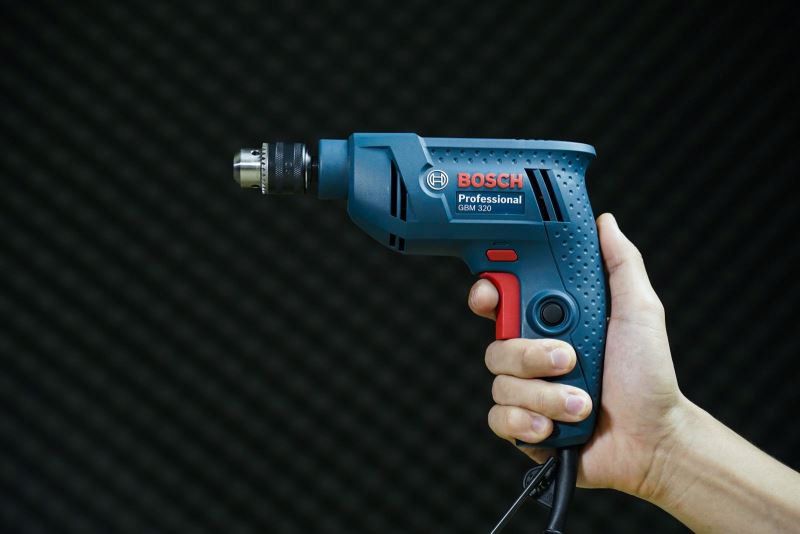 Máy khoan sắt GBM 320 Bosch