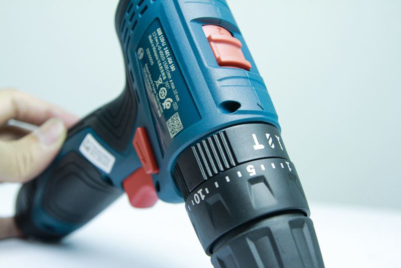 Máy khoan động lực Bosch GSB 120-LI GEN II dùng pin 12V