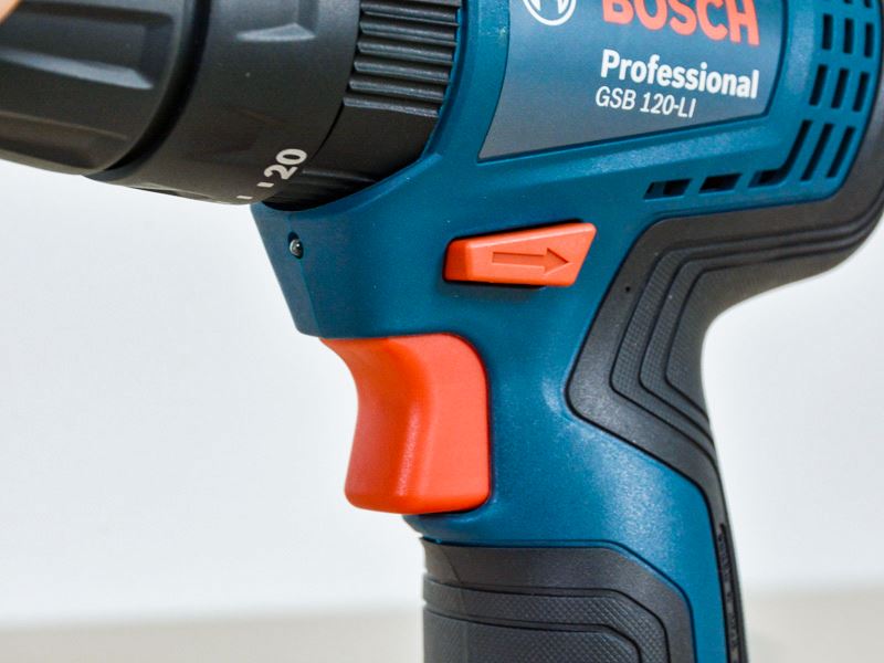 Máy khoan động lực Bosch GSB 120-LI GEN II dùng pin 12V