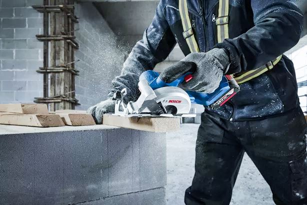 M&aacute;y cưa đĩa d&ugrave;ng pin 18V Bosch GKS 18V-44 (solo)