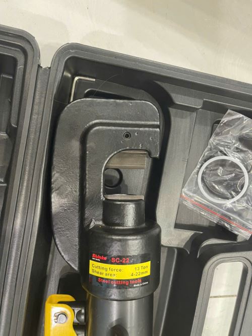 Kim cắt sắt thủy lực cầm tay Shinka SC-22