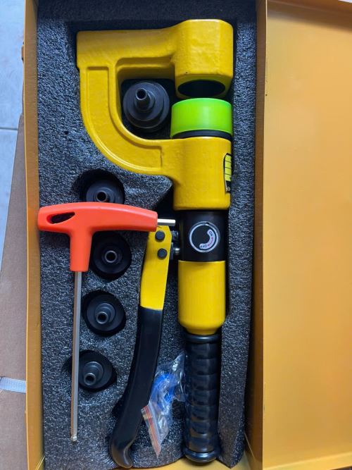 Máy bước Lỗ Tôn Thủy Lực Shinka SYD-32