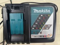 Đế Sạc Pin Nhanh Makita DC18RC