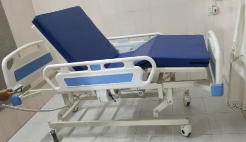 Giường bệnh chỉnh điện Lucass GB-3E