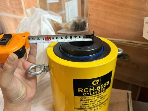 Kích thủy lực rỗng tâm 60 tấn RCH-6050