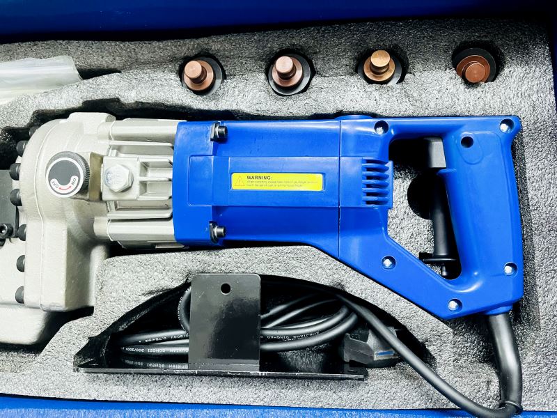 Máy đột lỗ thủy lực MHP 20